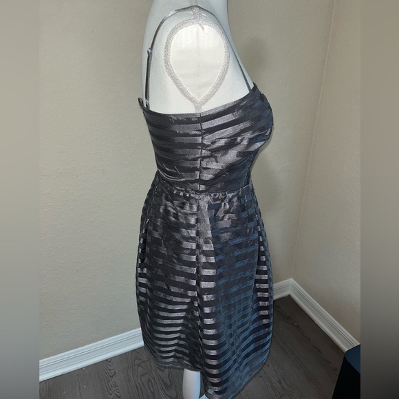 NWT! The Limited ‘Event’ Ribbon Striped Cocktail Dress 🌸 - Picture 6 of 11